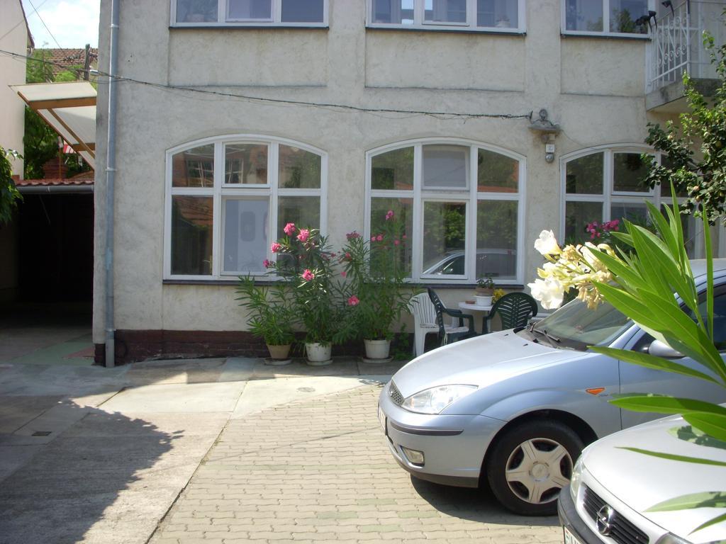 Garden Szivarvany Utcai Vendeghaz Szeged Værelse billede